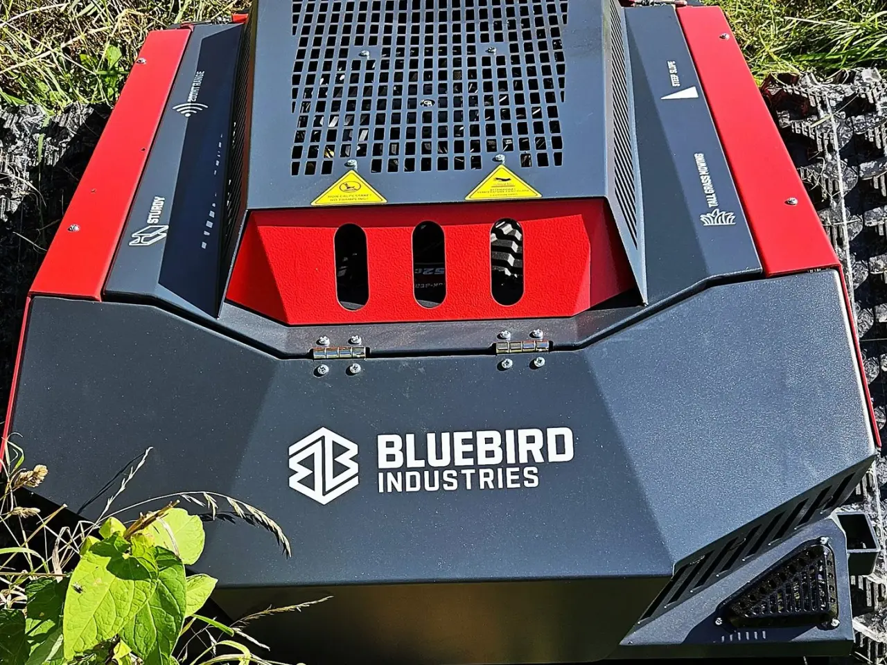 Billede 17 - Bluebird FM 24-70 / fjernstyret skråningsklipper / fabriksny