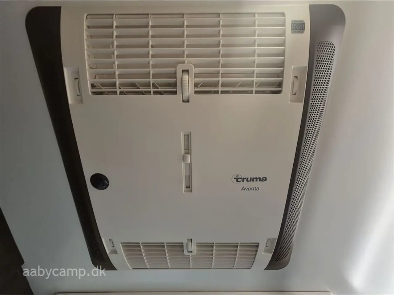 Billede 16 - 2020 - Benimar Tessoro 481 Aut. Nk pakke. Automatgear. solcelle. Lithium Batteri. 2000w Inverter. Markise. A/C i bodel. Elektriske støtteben. Bemærk kun 20,000 Km!!!!!