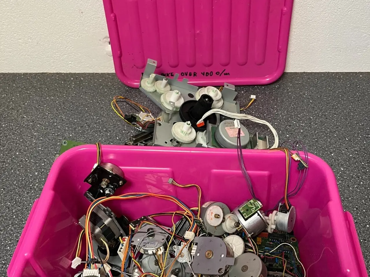 Billede 2 - Large parti of blandet Stepper Motors and