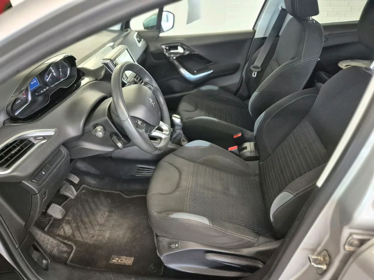 Billede 7 - Peugeot 208 1,2 VTi Allure Sky 82HK 5d