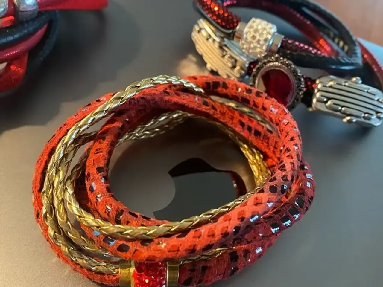 Billede 4 - Flotte  armbånd