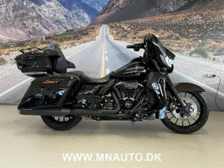 Harley-Davidson FLHXS Street Glide Special 114"