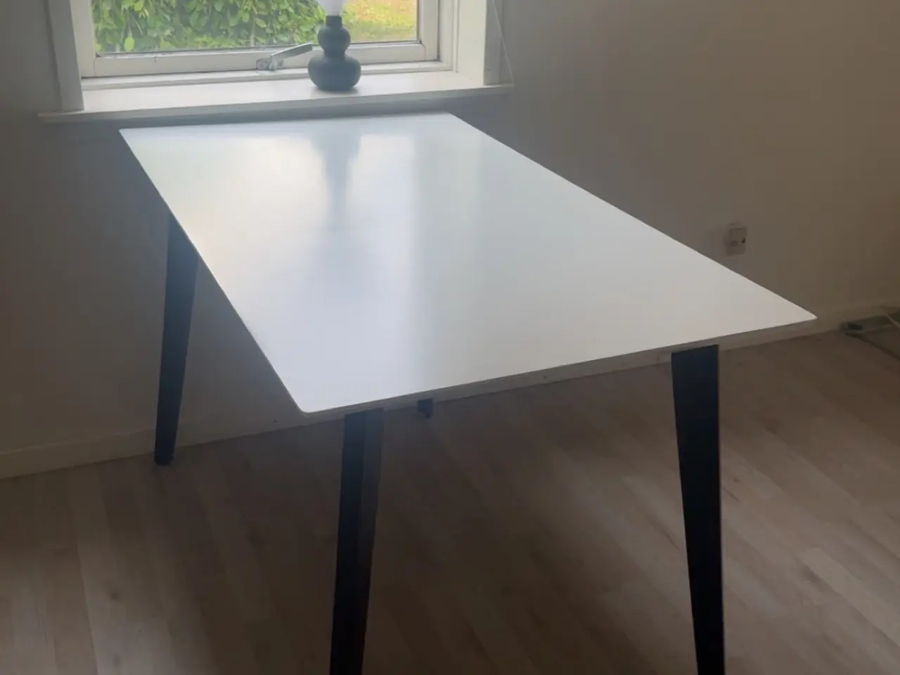 Billede 1 - Spisebord