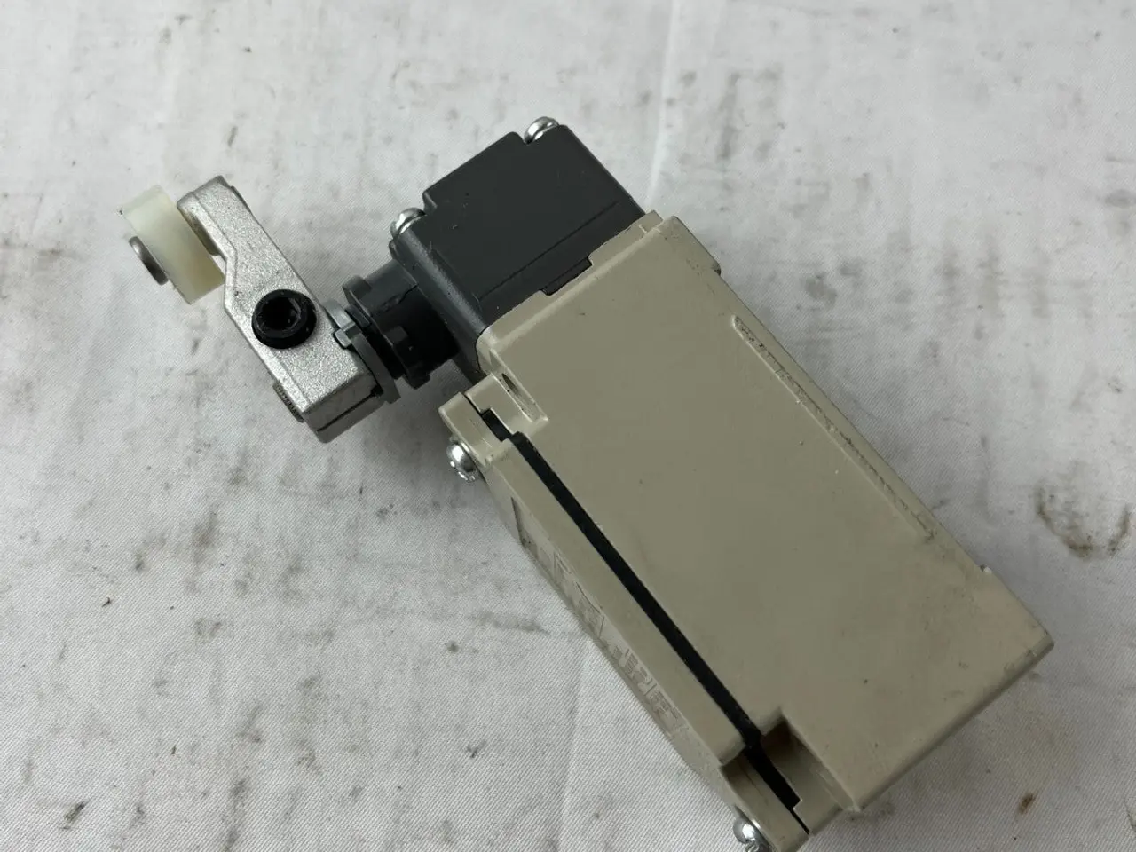 Billede 4 - Omron D4B-4A11N endestopkontakt Roller Lever IP67