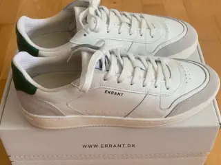 Errant Low Sneaker white/green