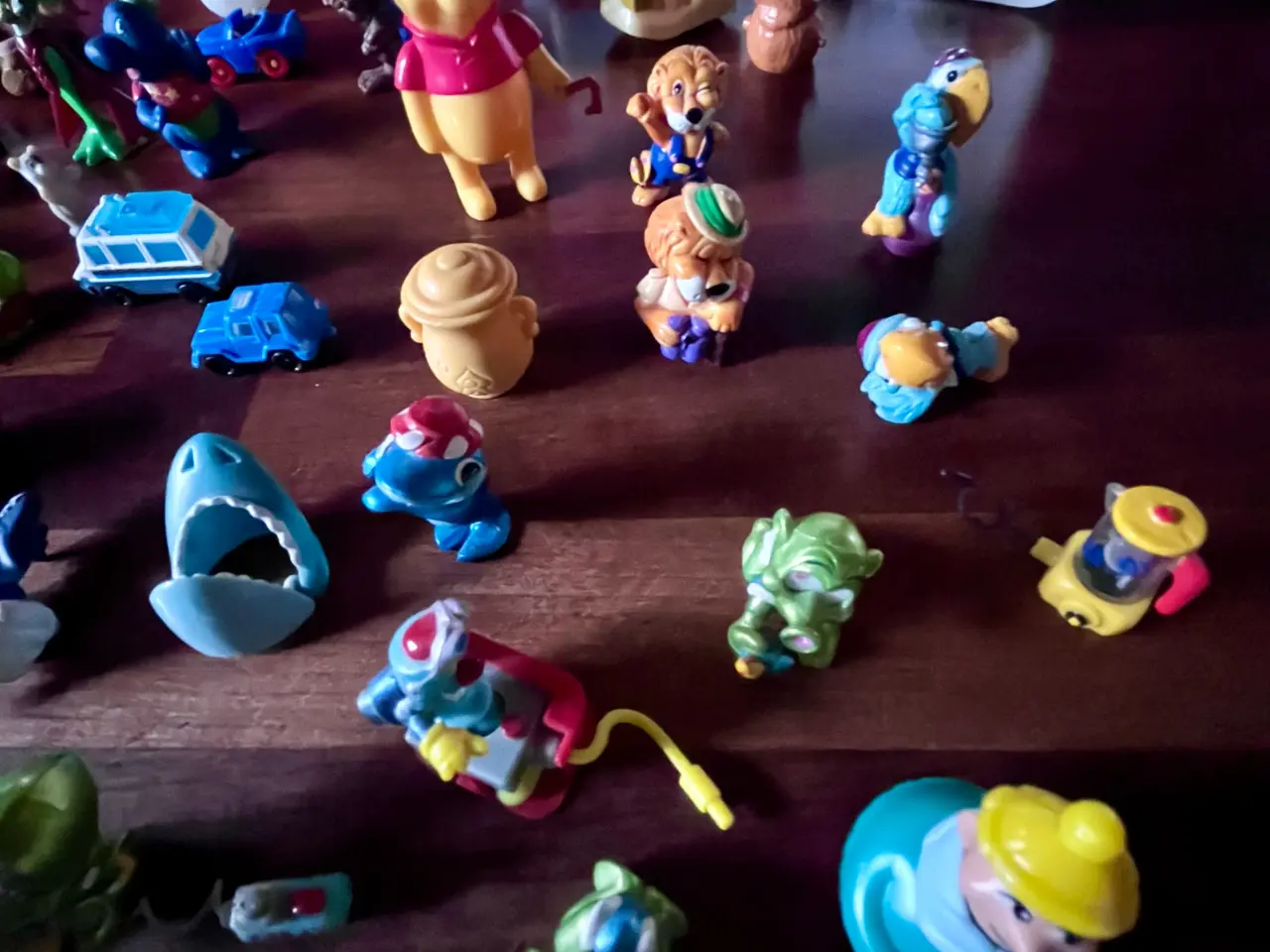 Billede 5 - Små “Kinderæg” figurer.