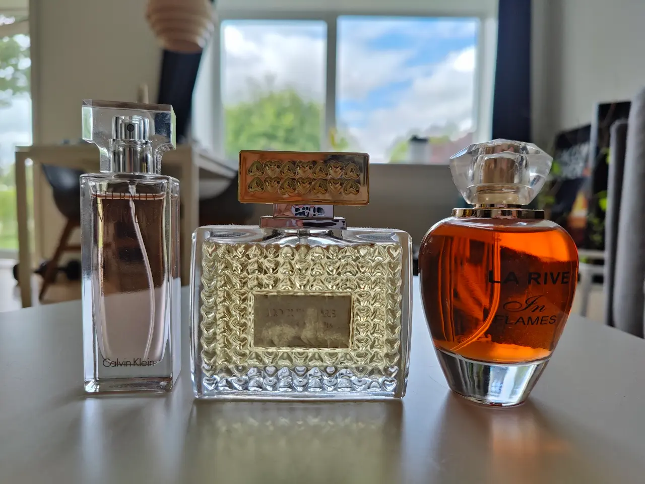 Billede 1 - Kvinde perfumer