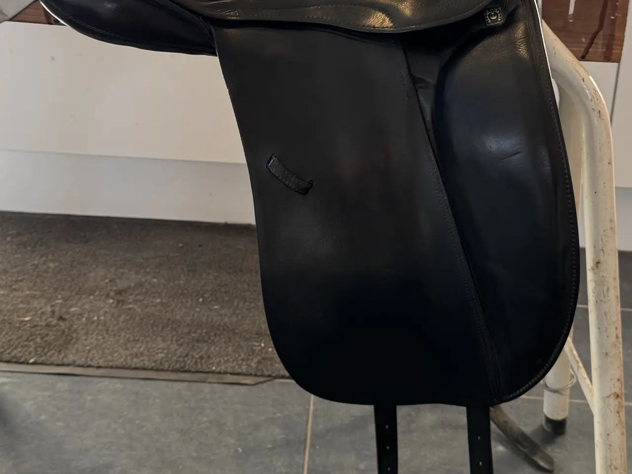 Billede 1 - Sort Stübben Genesis dressursadel.