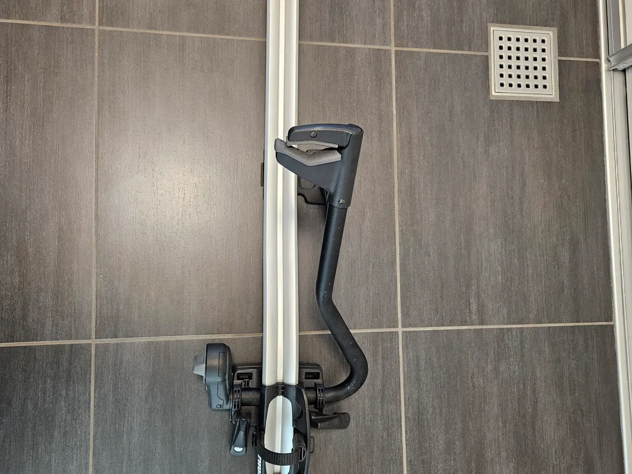 Billede 2 - Cykelholder til tag Thule ProRide 598