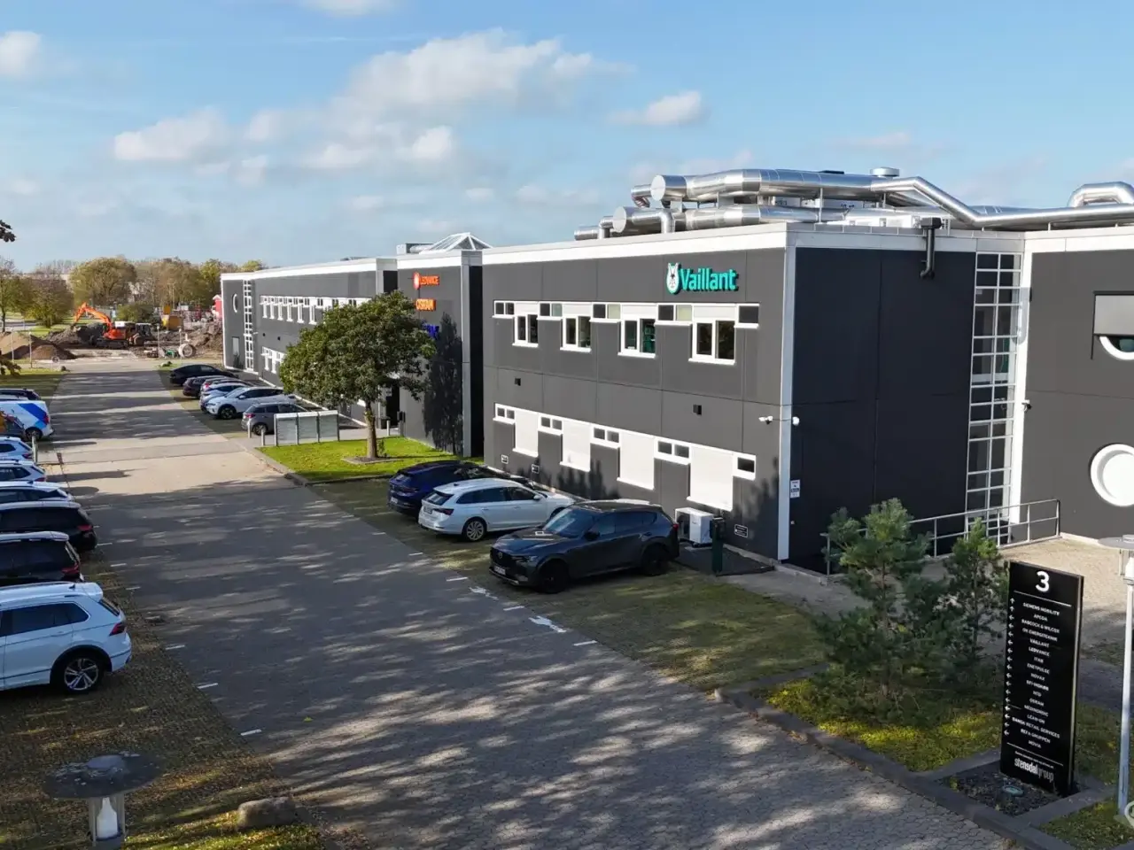 Billede 28 - Plads til det hele i en præsentabel flerbrugerejendom