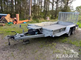 Trailer Variant 3518M4