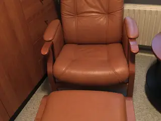 2 sæt relax-/hvilestole + skamler
