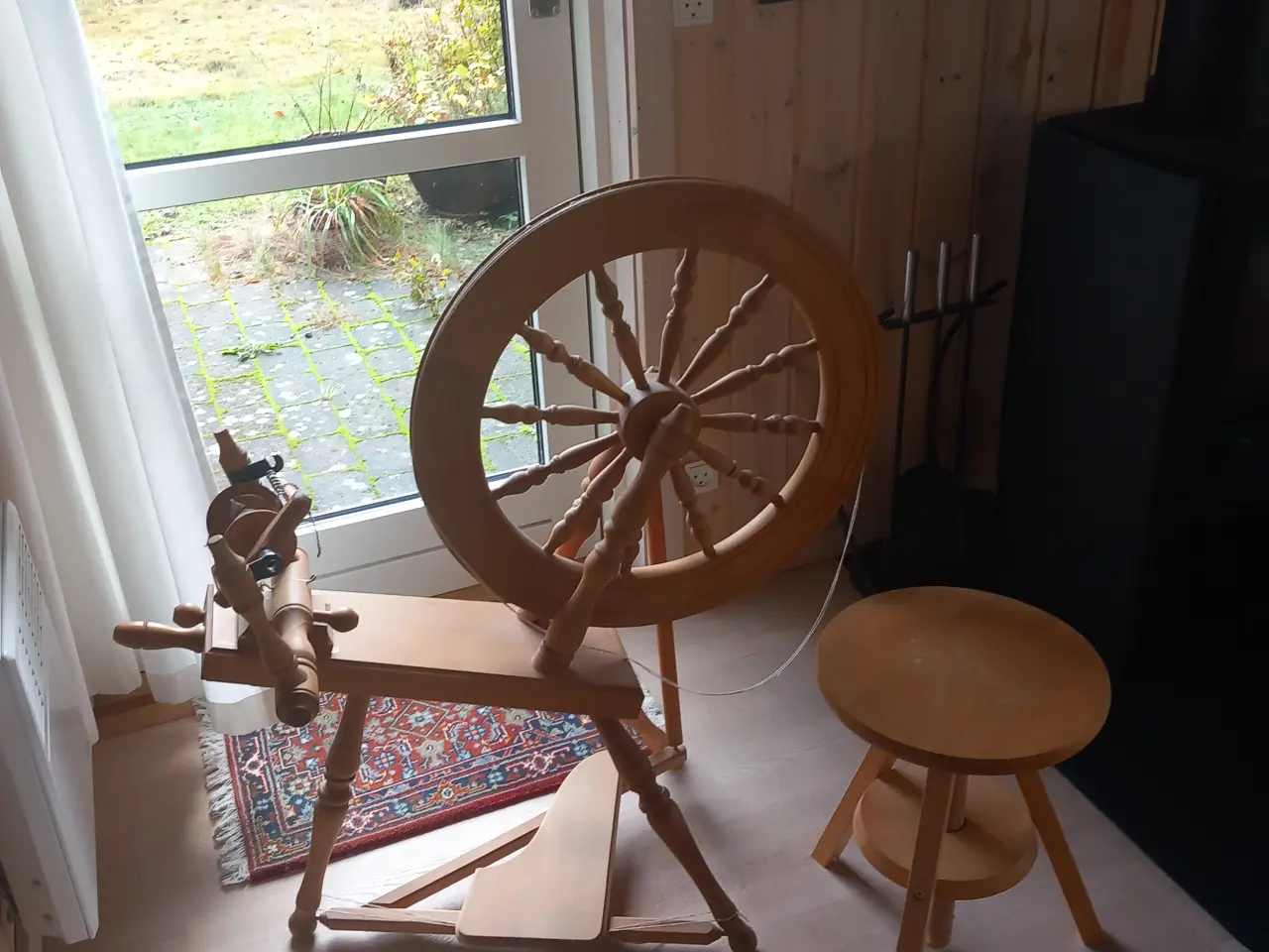 Billede 1 - Spinderok, skammel og karteflor