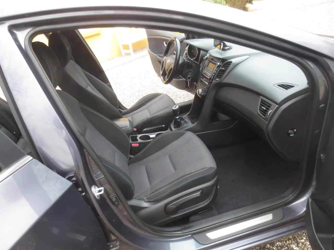 Billede 14 - Pæn Hyundai i 30 1.6 CD Stc År 16
