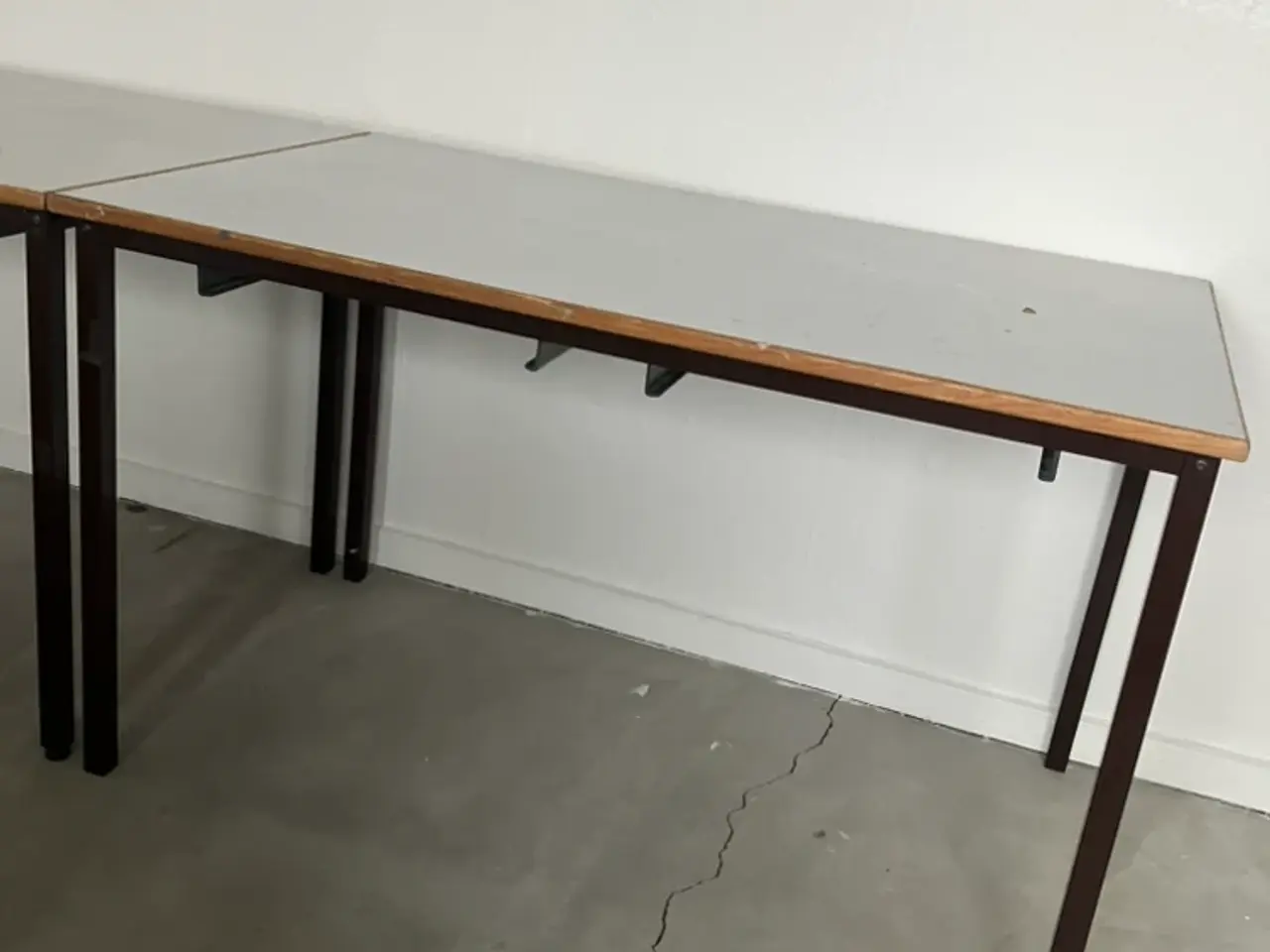 Billede 2 - 2 retro skoleborde / borde