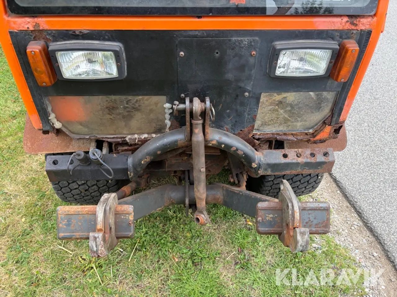 Billede 9 - Redskabsbærer Holder C230 4wd med redskaber