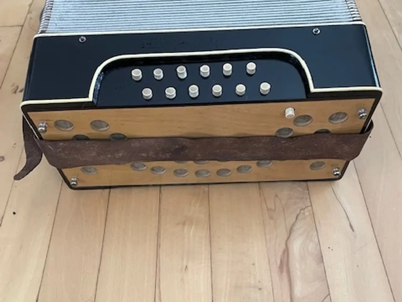 Billede 5 - Flot retro harmonika