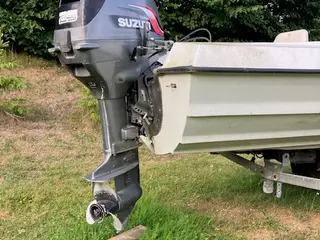 speedbåd m. motor og trailer