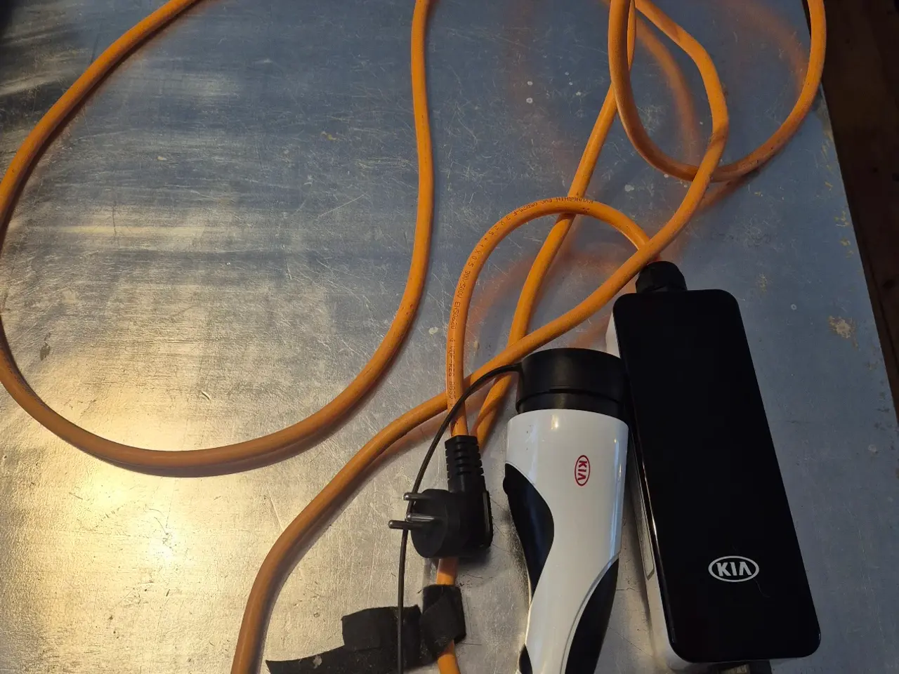 Billede 1 - Original Kia plug in ladestik