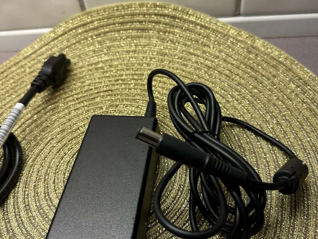 Billede 2 - HP computer oplader 90 Watt AC adapter 