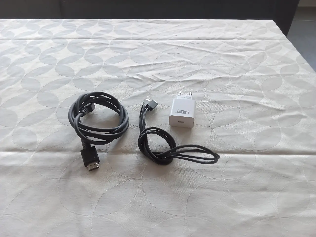 Billede 5 - Ps5 med kontroller plus portal 1tb + 2tb ekstra