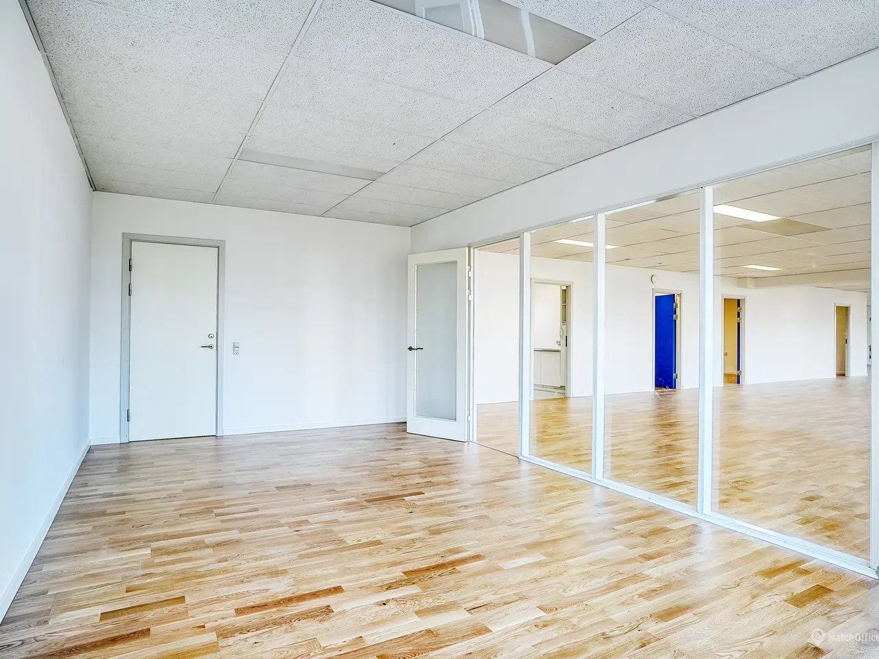 Billede 10 - Kontor. administration. showroom. callcenter. webshop. let montage mm.