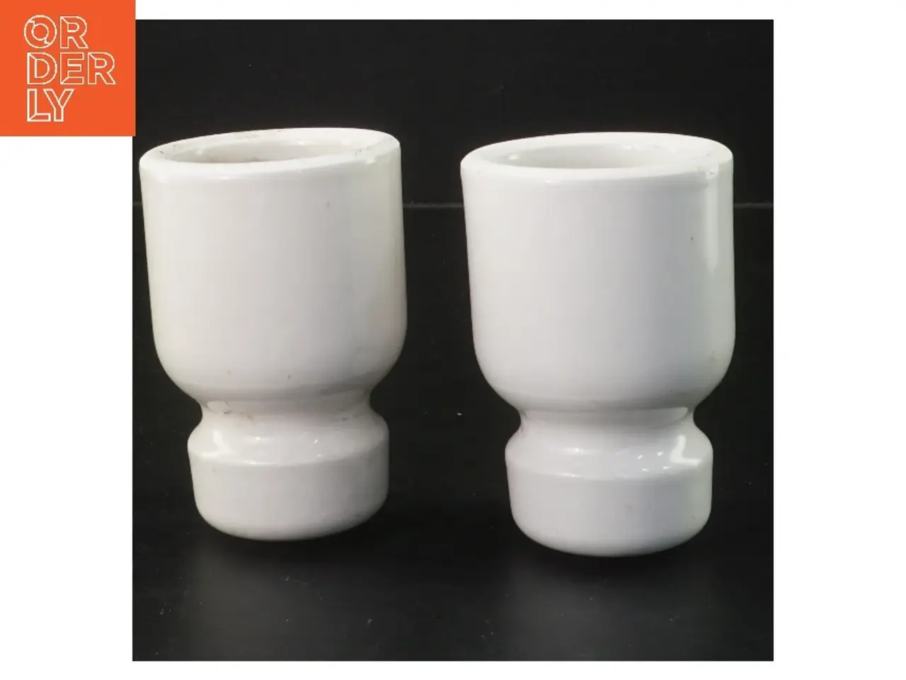 Billede 1 - 2 stk porcelæn isolatorer (str. 2 stk 7x11 cm)