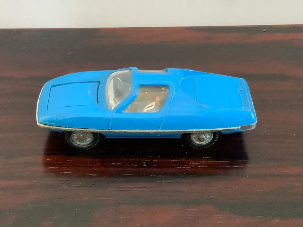 Billede 4 - Husky “ The Man From Uncle Pirahna Spy Car”