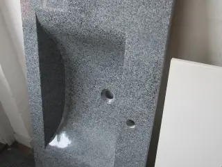 GRANITBORDPLADE