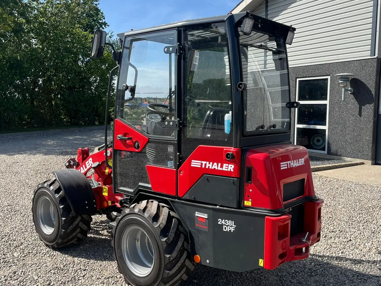 Billede 3 - Thaler 2438L DPF Kabine og brede hjul