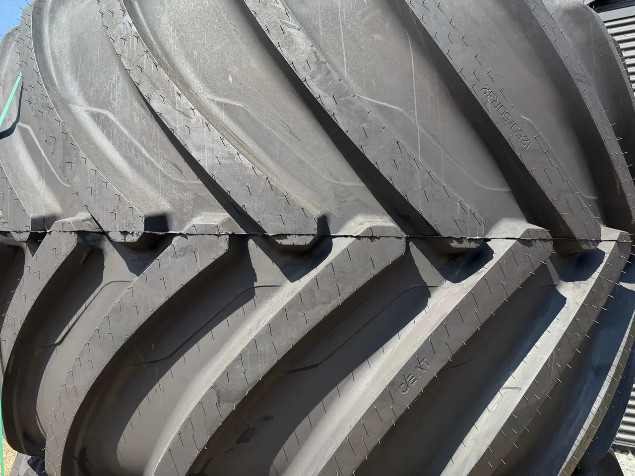 Billede 4 - Ceat 1250/50R32