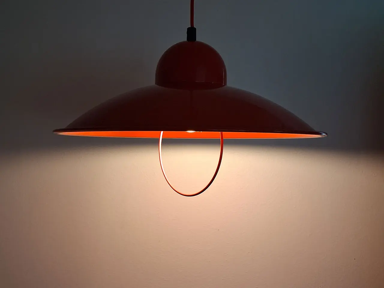 Billede 2 - Sjælden rød skandinavisk vintagependel – Ø43 cm
