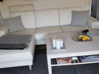 Hvid lædersofa 