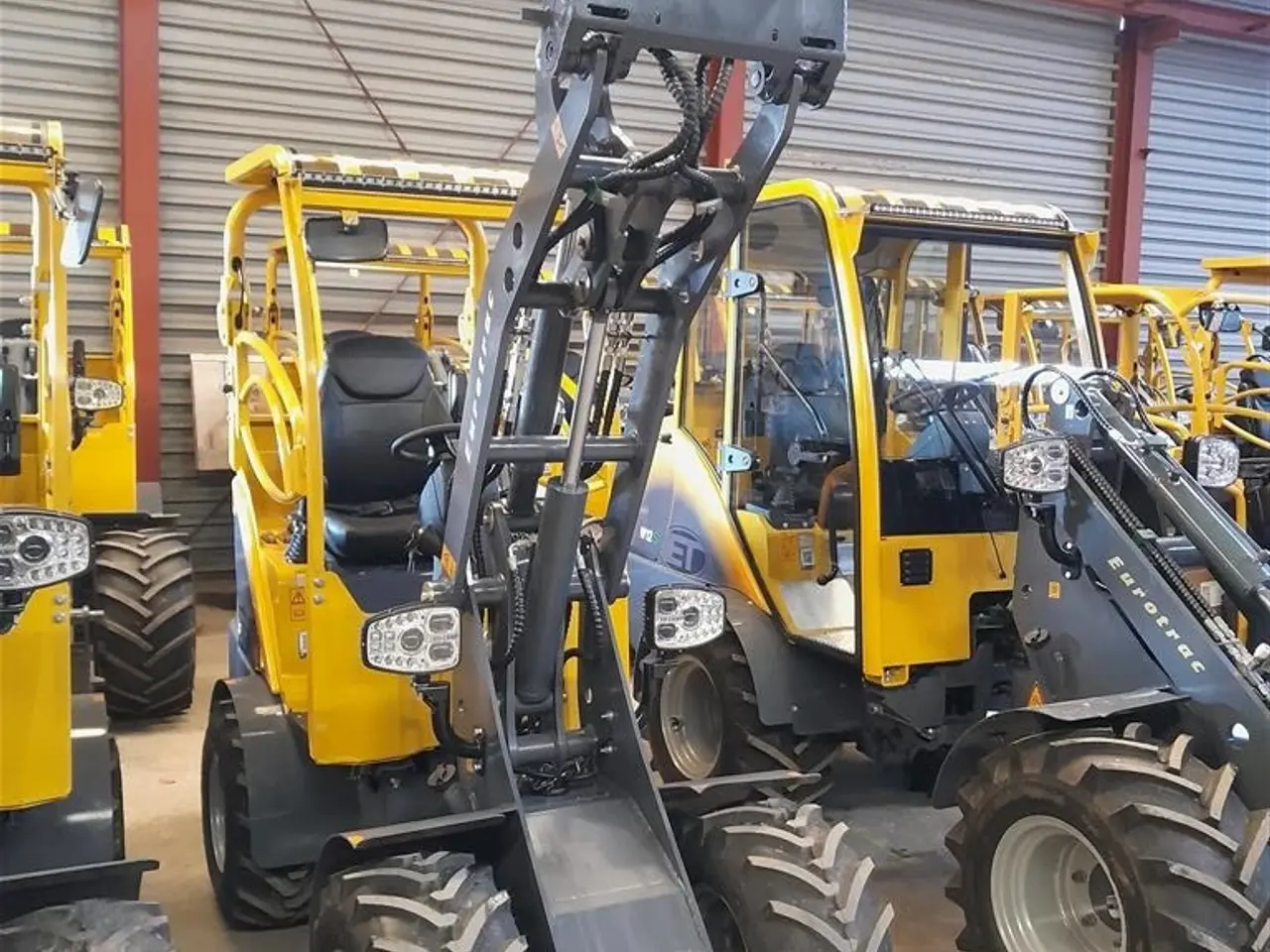 Billede 12 - Eurotrac W11 med lav tårn