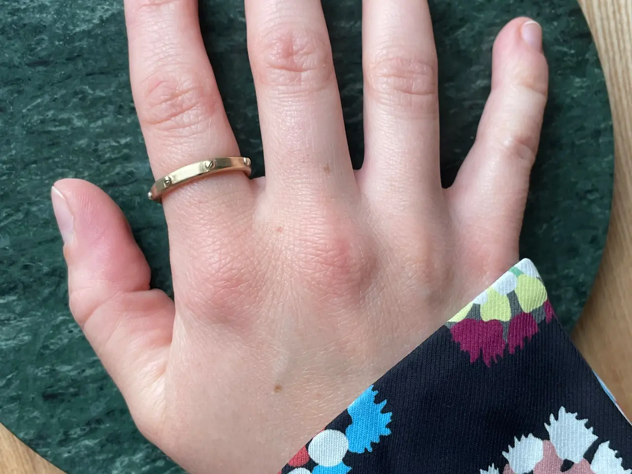 Billede 7 - Jane Kønig forgyldt ring med skruer
