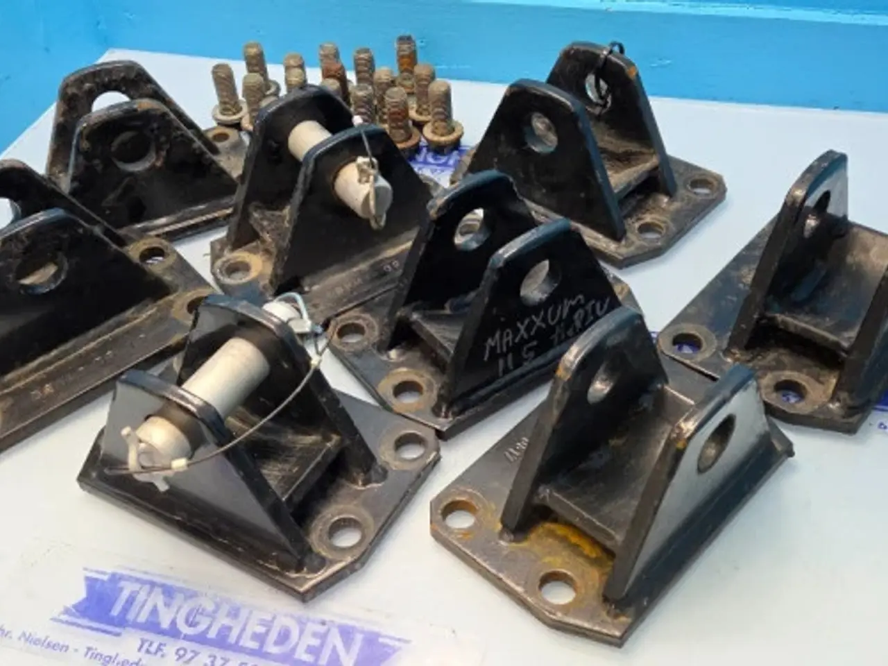 Billede 3 - Case Maxxum 150 Slæbekrog 82022185 8 Stk