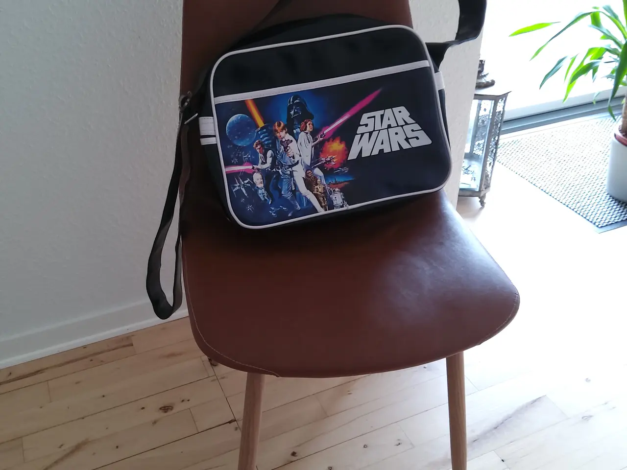 Billede 5 - Retro Star wars skuldertaske. I god stand.