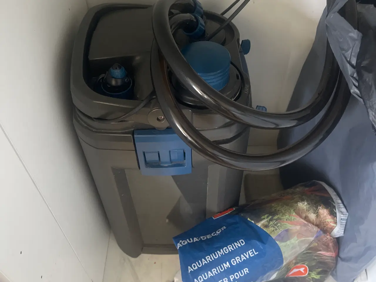 Billede 2 - 250liter akvarie med underskab og spamfilter