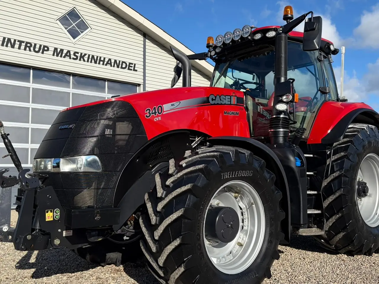 Billede 11 - Case IH MAGNUM 340 CVX med frontlift. Meget velholdt gård traktor