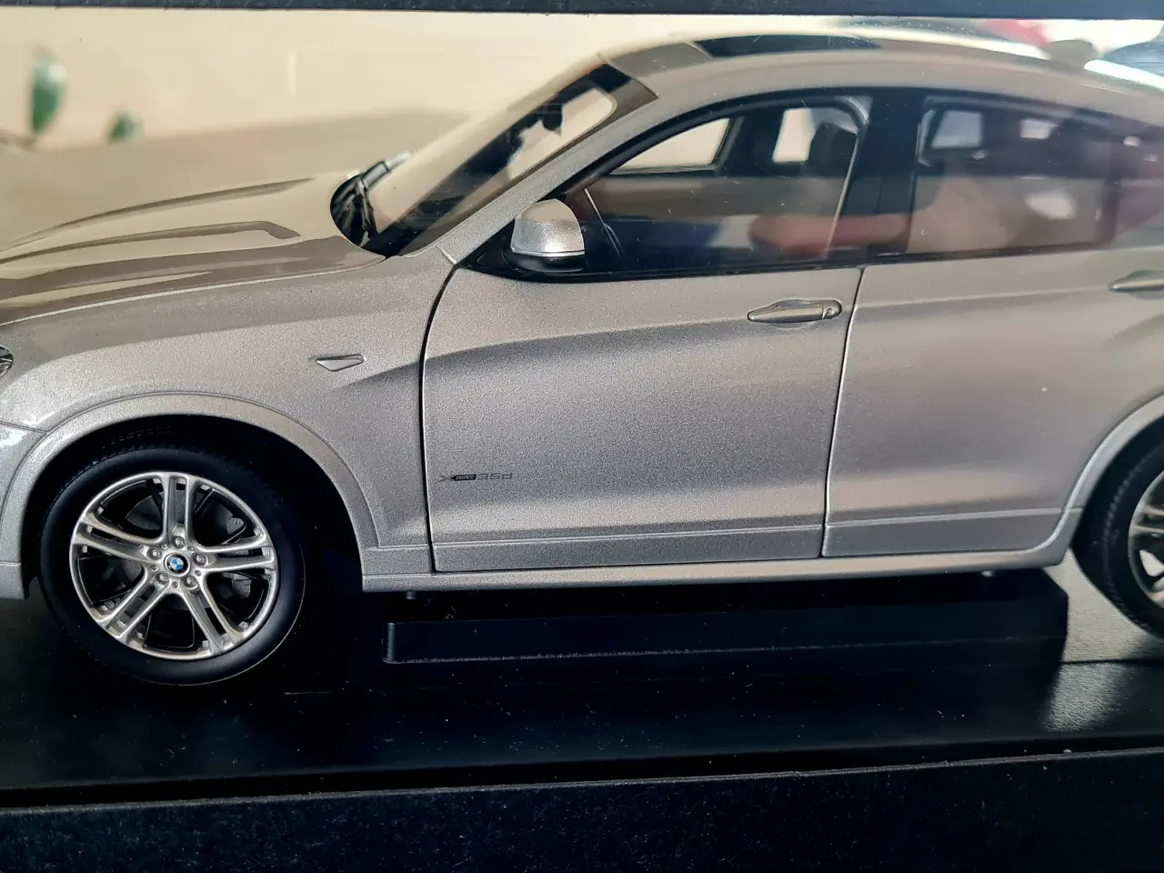 Billede 3 - 1:18 BMW X4 Glacier Grey