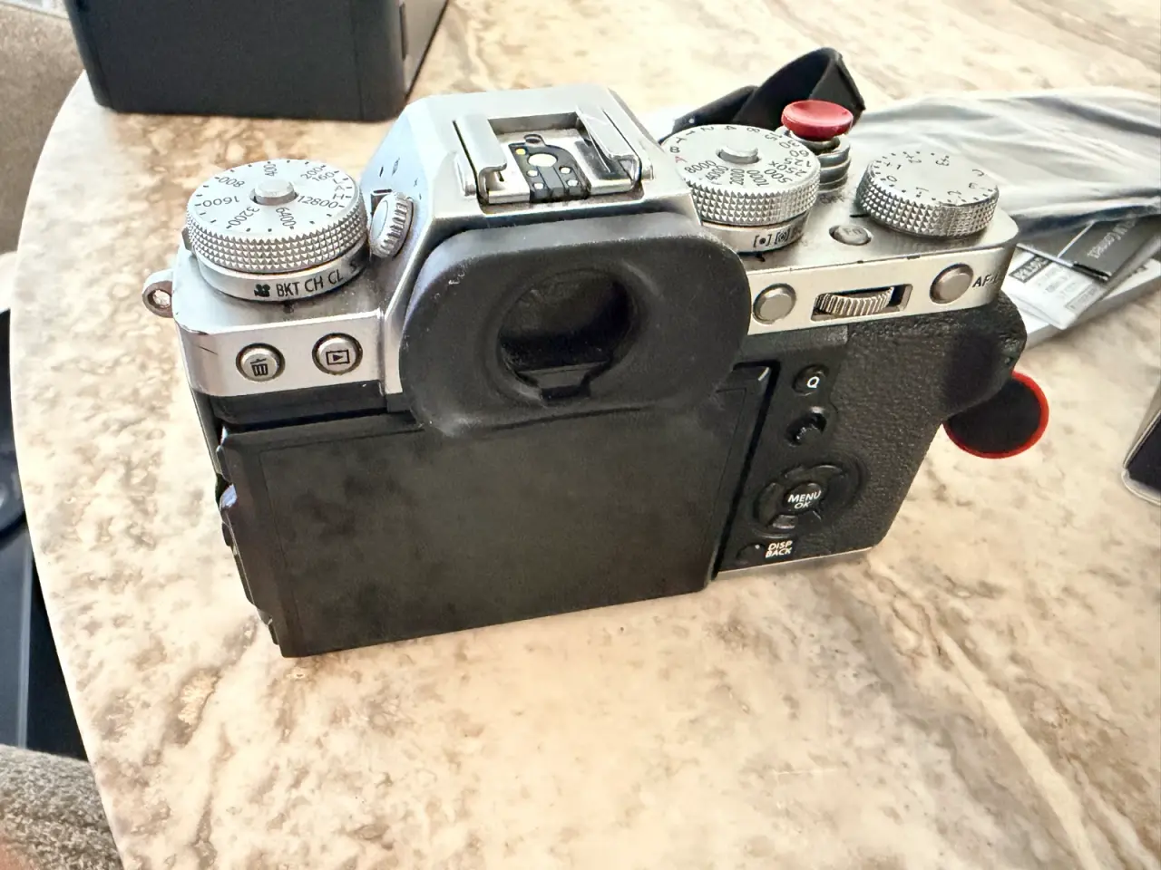 Billede 1 - Fujifilm X-T3 Silver + Batteri greb med ekstra bat