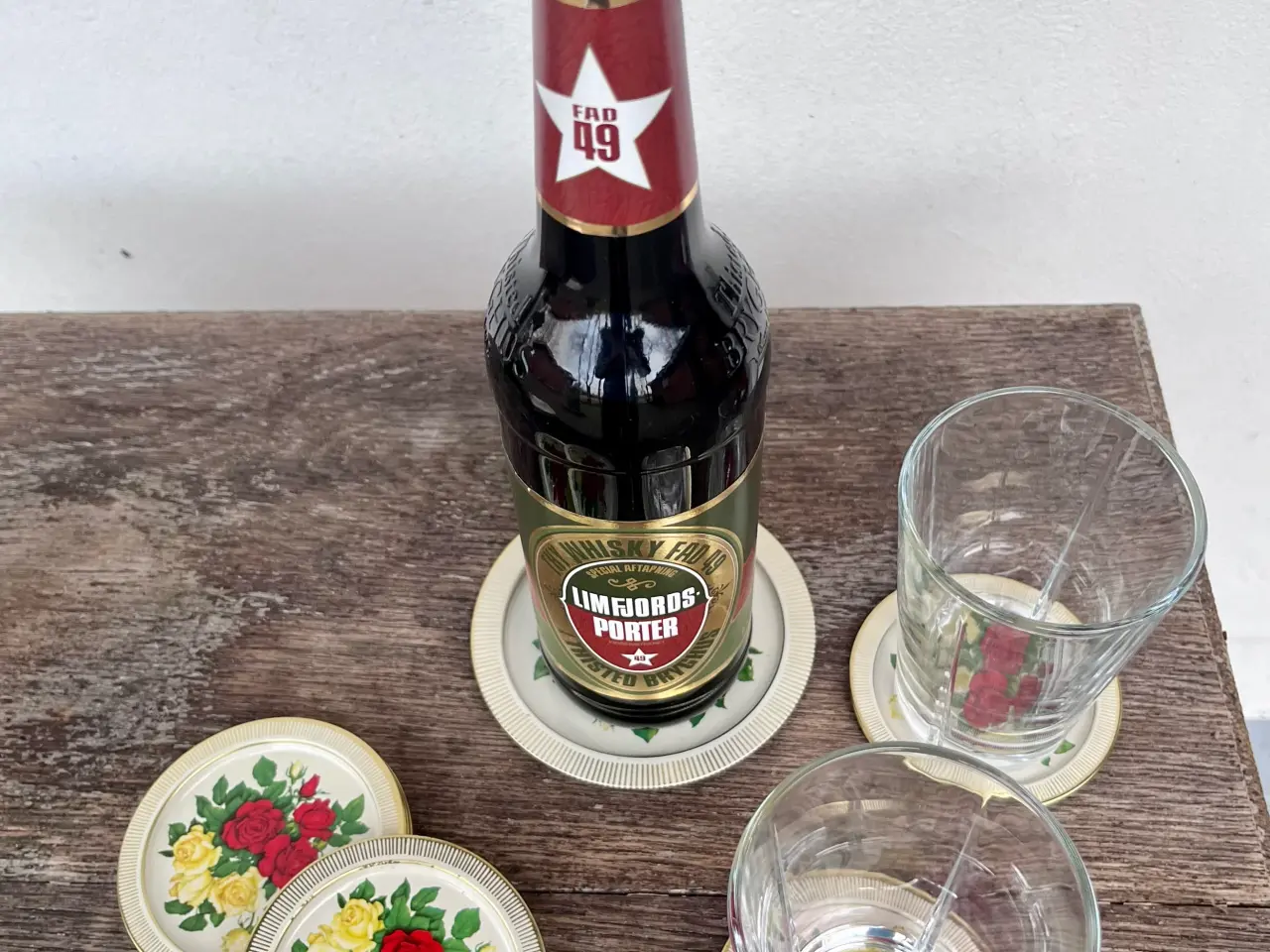 Billede 2 - IRA flaske og glasbakke.