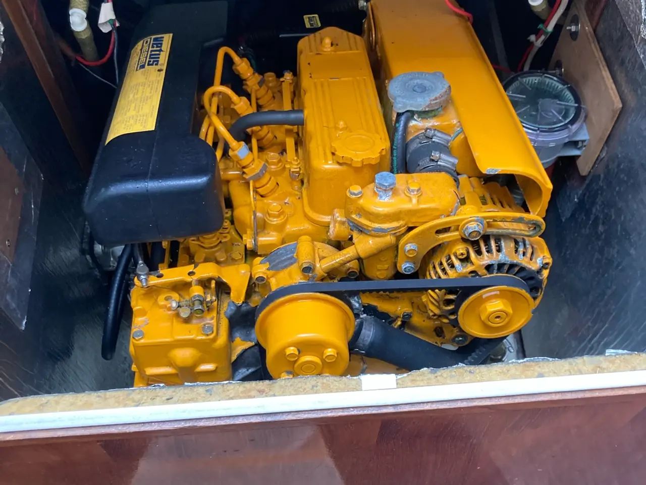 Billede 19 - Solus 29 Kapsejler og båd til den lille familie