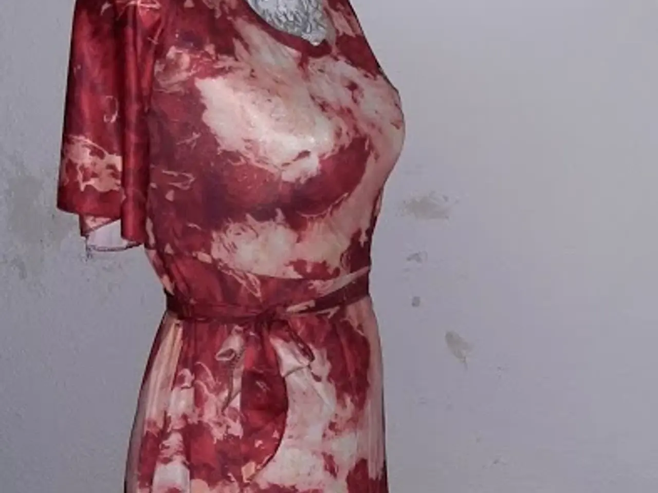 Billede 3 - kjole med rose print / Størrelse :M