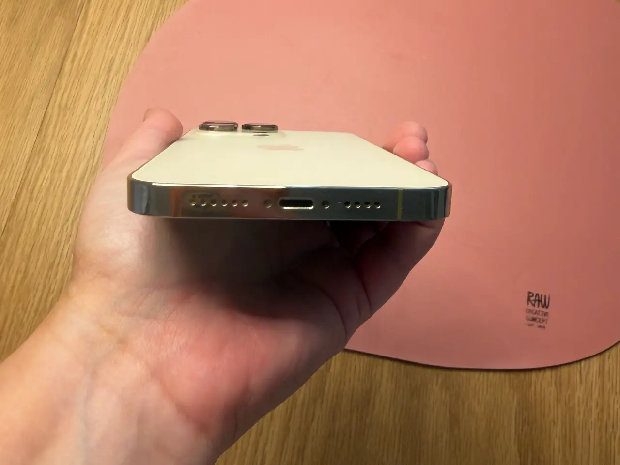 Billede 5 - Fin velholdt iPhone 14 pro Max sælges  