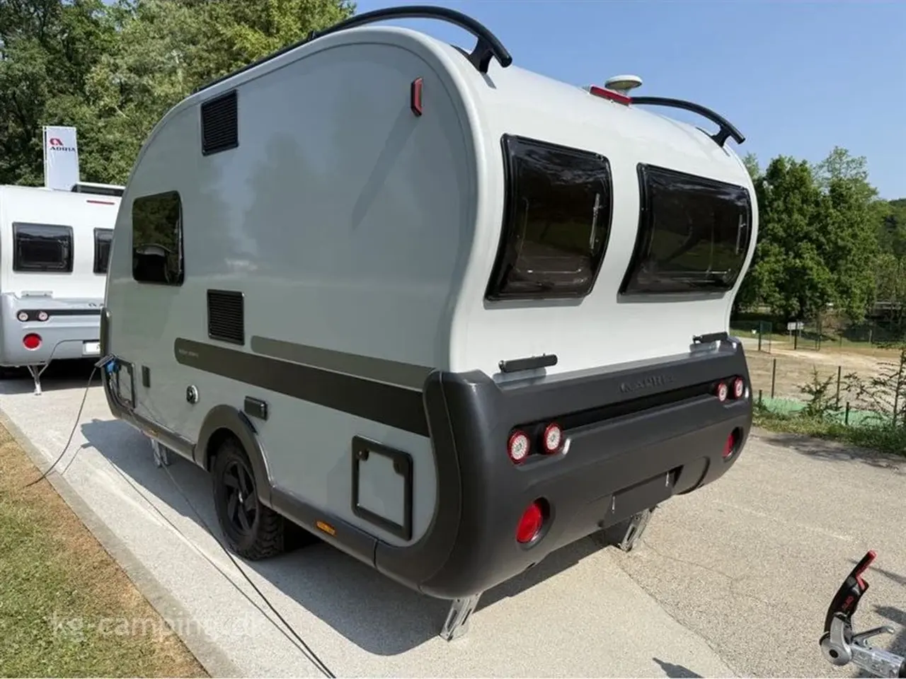 Billede 4 - 2026 - Adria Action 391 LH Sport   2026 Nyhed - Action 391 LH SPORTS med TRUMA Combi 4 E og lyst hyndestof