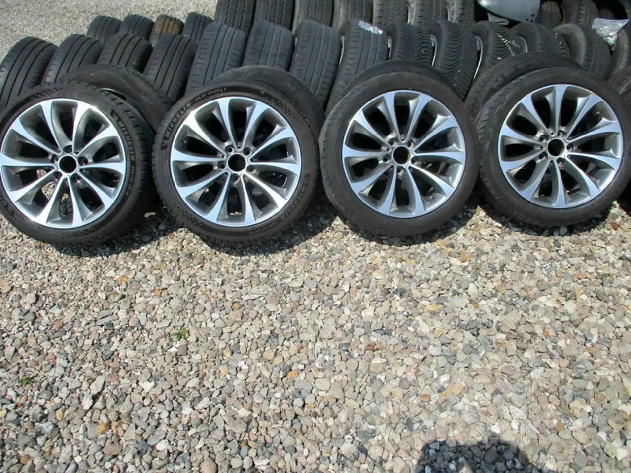 Billede 1 - 18" BMW 8X18" ET30 5X120 245/40/18" sommerdæk