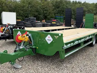 Tyrone 27TLL LANG MODEL med forbredningsudstyr samt kombi bremser, både luft og hydrauliske bremser. Affjedret træk og affjedret aksler. Med hydrauliske ramper og værktøjskasse