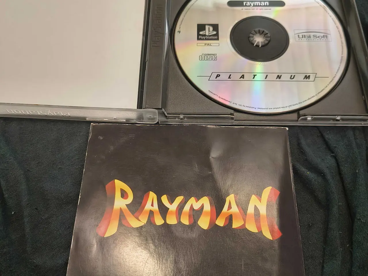 Billede 3 - Rayman (Platinum) – PS1 (Klassisk platformspil)