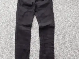 Jeans str 146